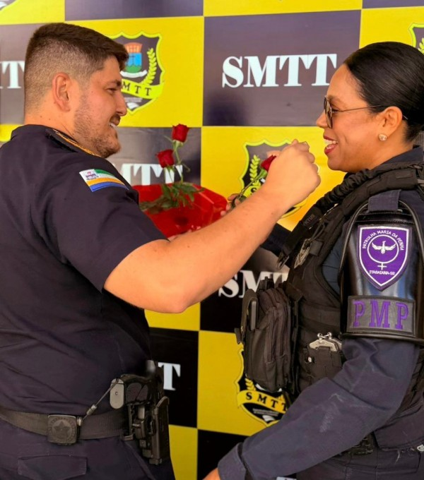SMTT e Guarda Municipal realizam blitz educativa em alusão ao Mês da Mulher e homenageiam as profissionais que atuam nos órgãos