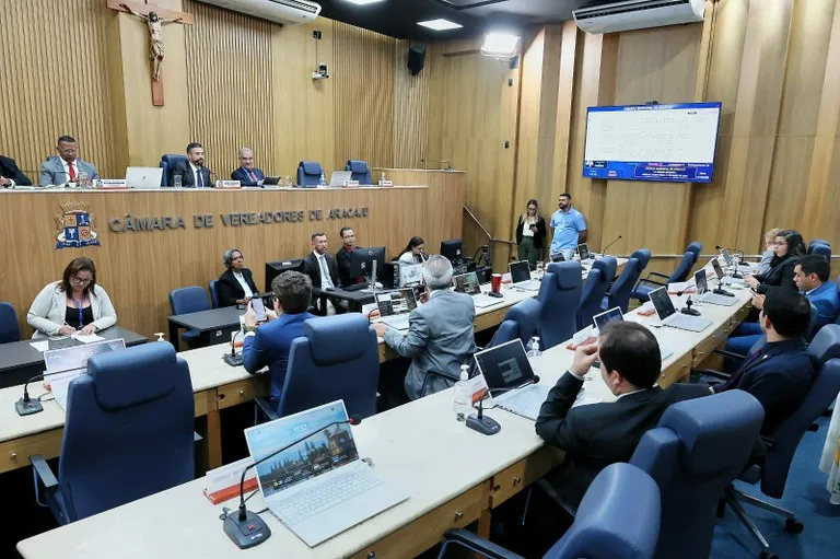 CMA aprova em 2ª discussão capacitação obrigatória para professores e servidores municipais