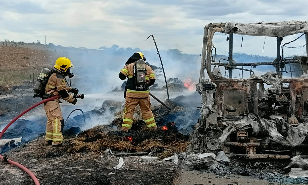 incendiocaminhaobr235 cbmse
