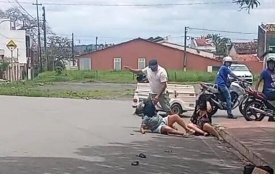 Mulher é agredida em via pública pelo companheiro após confusão com suposta amante em Estância