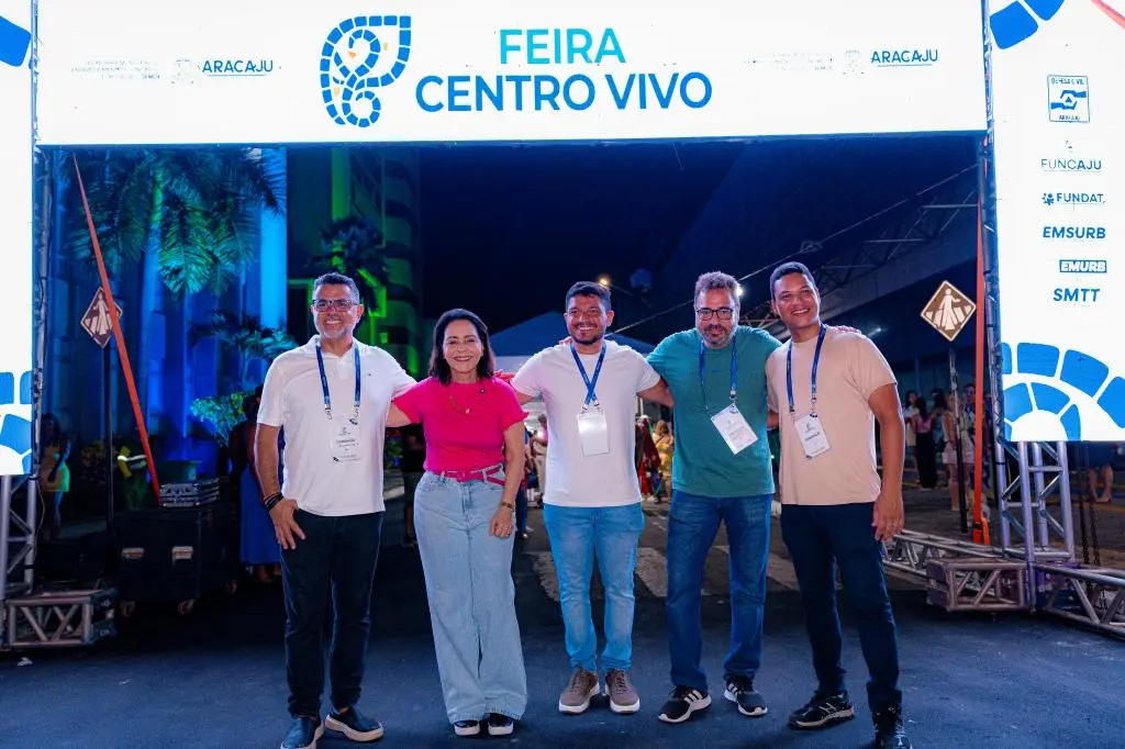 Prefeita Emília participa da Feira Centro Vivo e do Show Delas na programação de aniversário de Aracaju