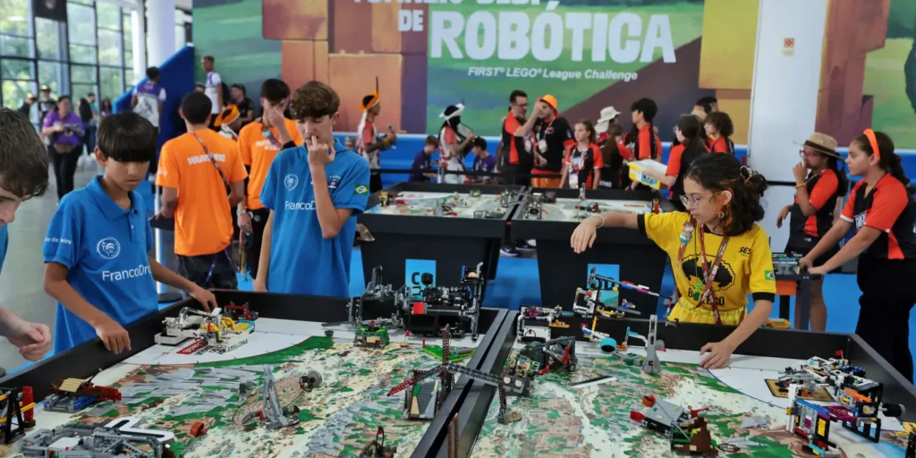 Festival SESI de Educação leva Campeonato Nacional de Robótica a São Paulo