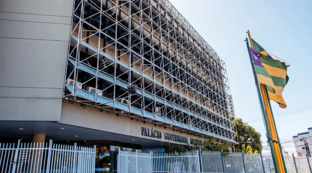Governo de Sergipe envia projetos à Alese propondo reajustes salariais para servidores