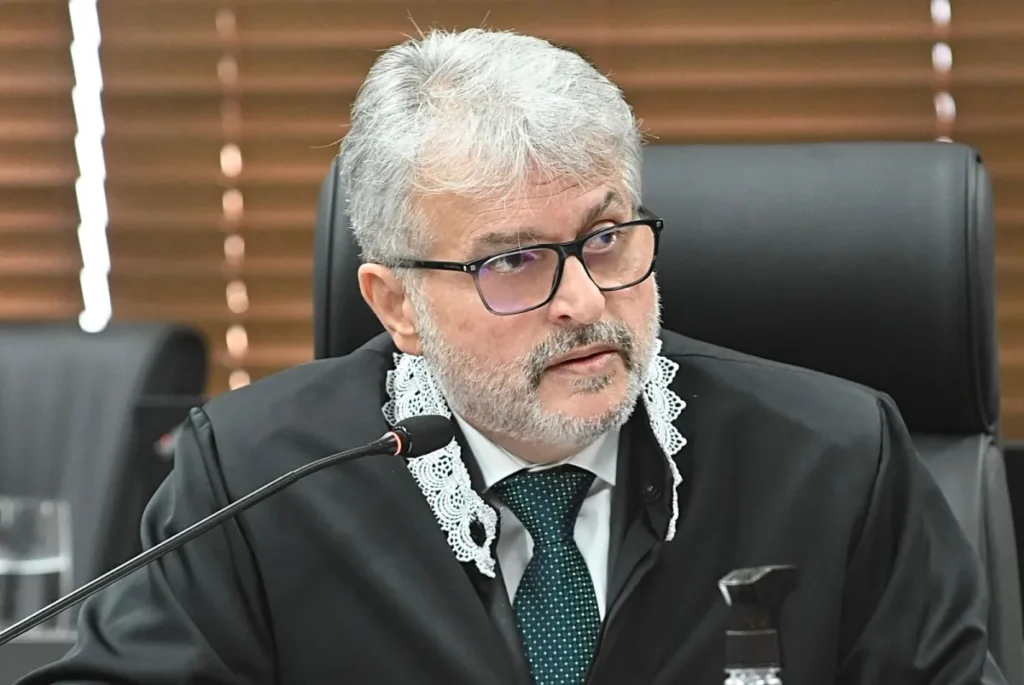Tribunal de Contas determina suspensão imediata de licitação de iluminação pública em Poço Redondo