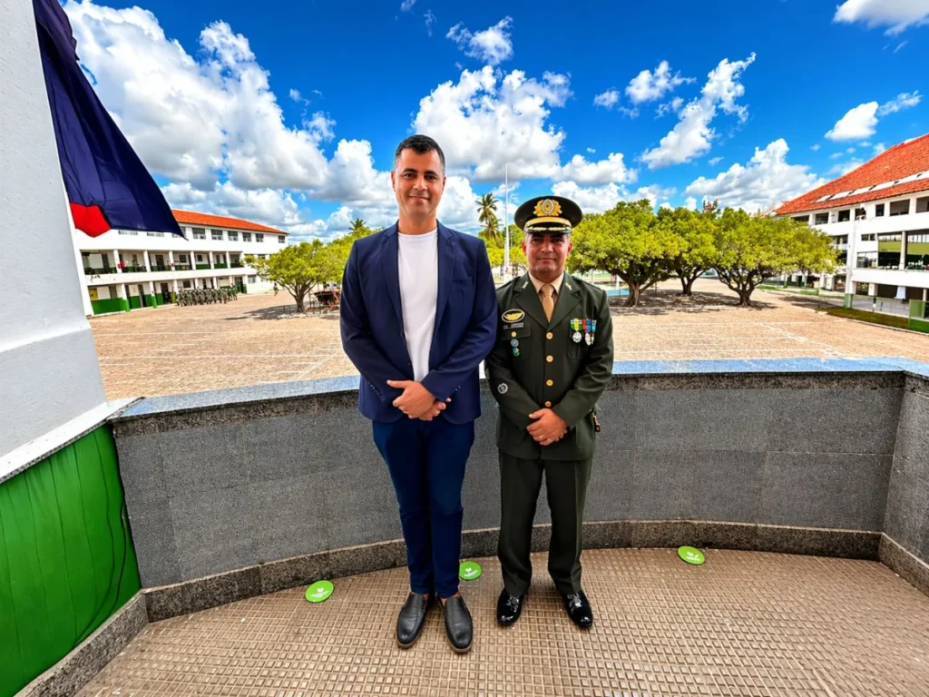 Tiago Rangel participa de solenidade em alusão ao Dia do Exército Brasileiro