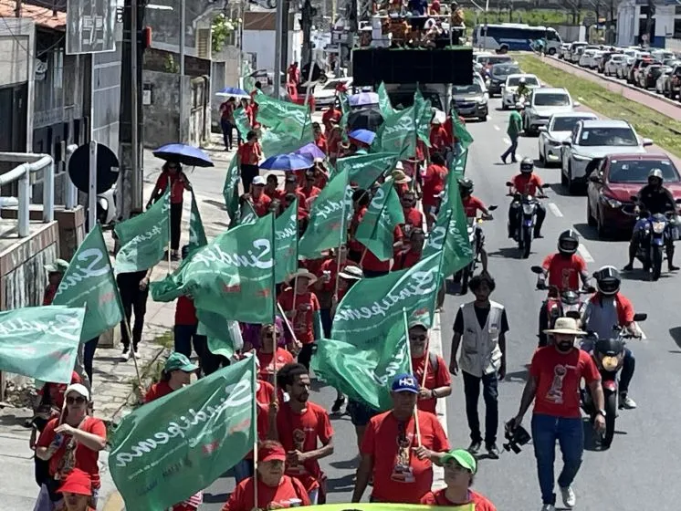 Professores de Aracaju realizam 4ª Marcha do Magistério por melhores condições de trabalho