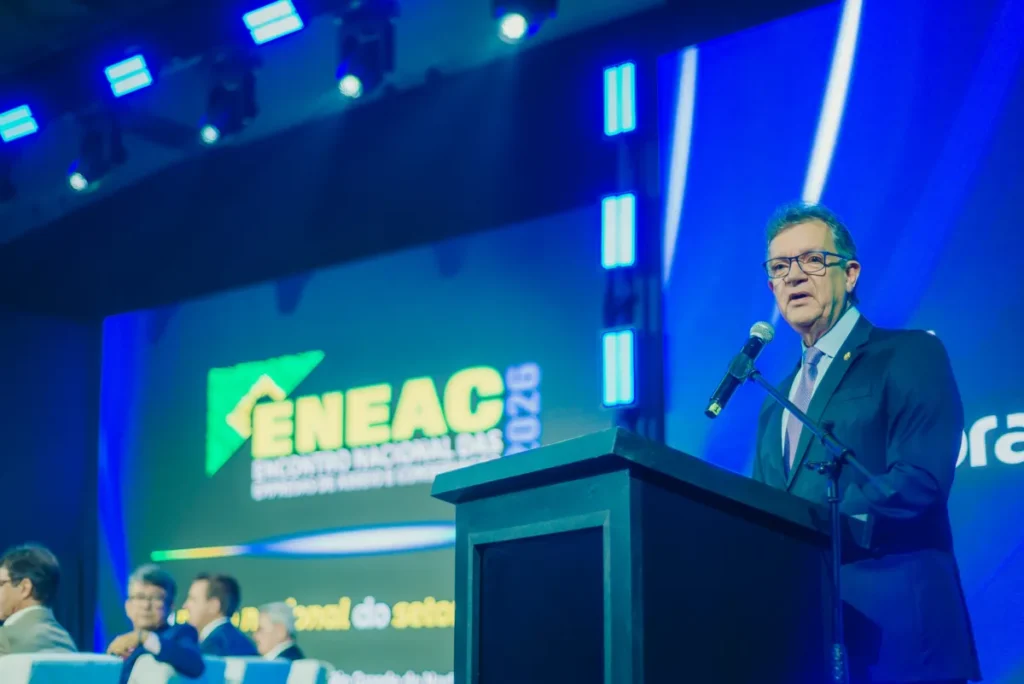 Senador Laércio apresenta propostas para estimular empregos durante encontro em Natal