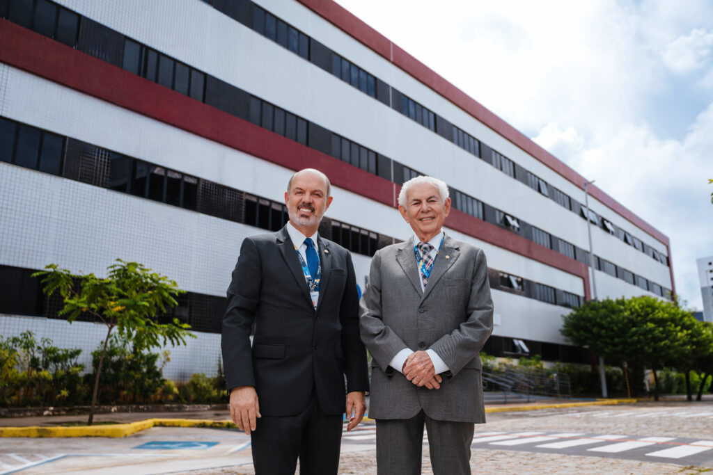Unit celebra 64 anos com reconhecimento acadêmico e internacional