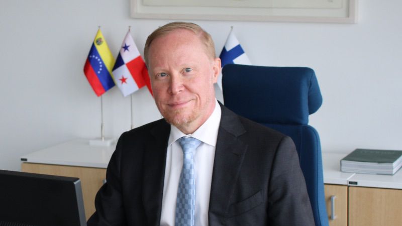 Embaixador da Finlândia reúne empresários sergipanos em jantar estratégico em Aracaju