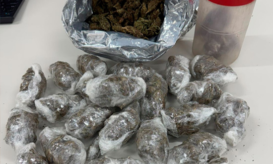 Radiopatrulha apreende 1,320 kg de substância análoga à maconha no Jardim Centenário