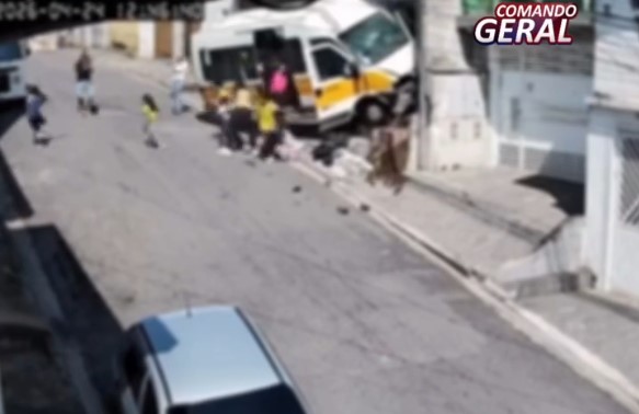 Motorista de van escolar toma decisão heroica após falha nos freios em SP