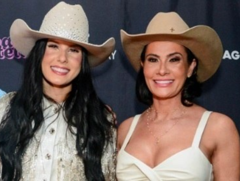 Ana Castela celebra os 43 anos da mãe e faz homenagem nas redes sociais