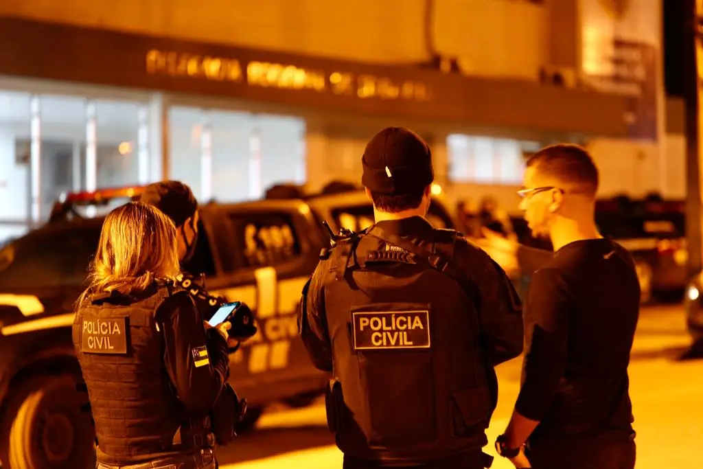 Polícia Civil prende diretor de escola investigado por exploração sexual infantil em Porto da Folha