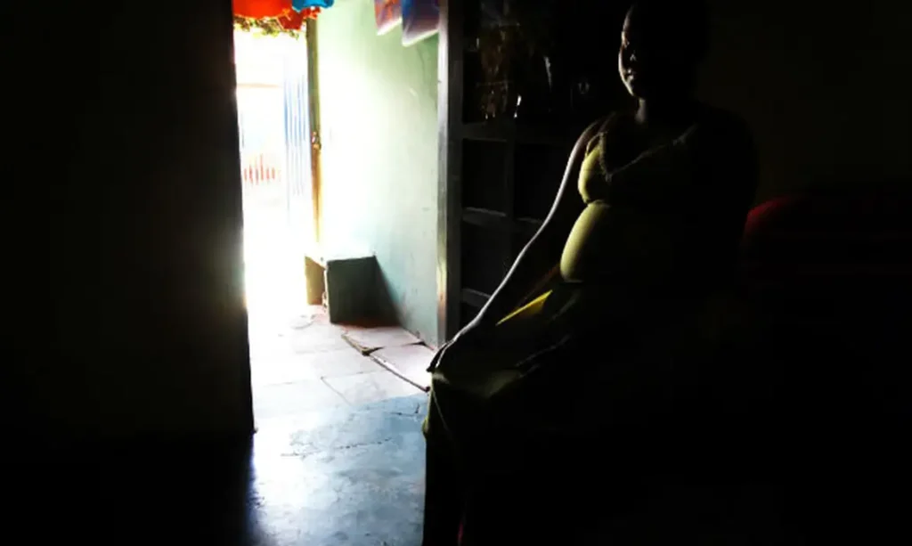 Pré-natal integral é menos frequente entre indígenas, mulheres com baixa escolaridade e na Região Norte