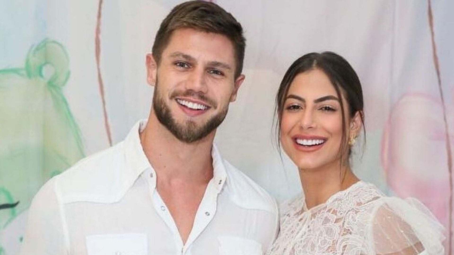 ex-bbb-mari-gonzalez-revela-que-ela-e-o-noivo-jonas-sulzbach-irao-adiar-o-casamento