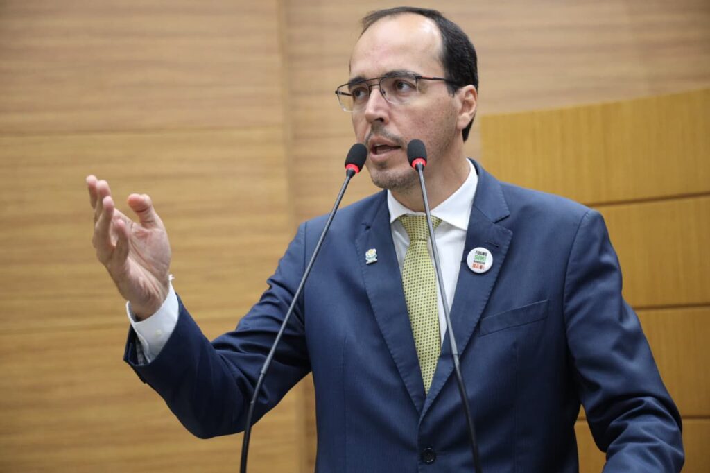 “Agora vão meter a mão no dinheiro da venda Deso que era pra obras estruturantes em Sergipe”, alerta Georgeo