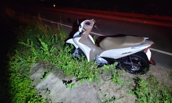 Homem de 43 anos morre após cair de motoneta e ser atropelado por caminhão em Muribeca