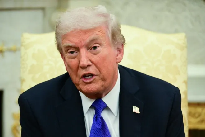 “Destemido”: Casa Branca exalta reação de Trump após ataque a tiros