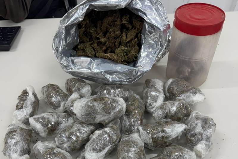 Polícia Militar apreende drogas na Zona Oeste de Aracaju