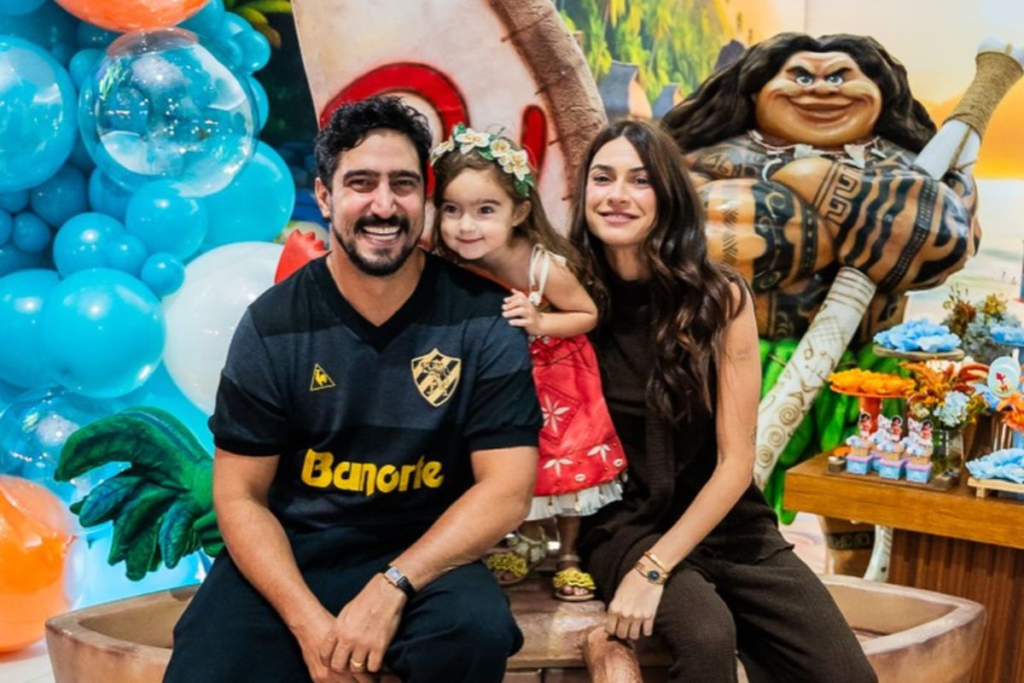 Mundo Encantado: Thaila Ayala celebra aniversário da filha Tereza com festa temática