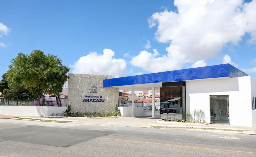 Acesso principal ao Centro Administrativo é restabelecido pela Prefeitura de Aracaju
