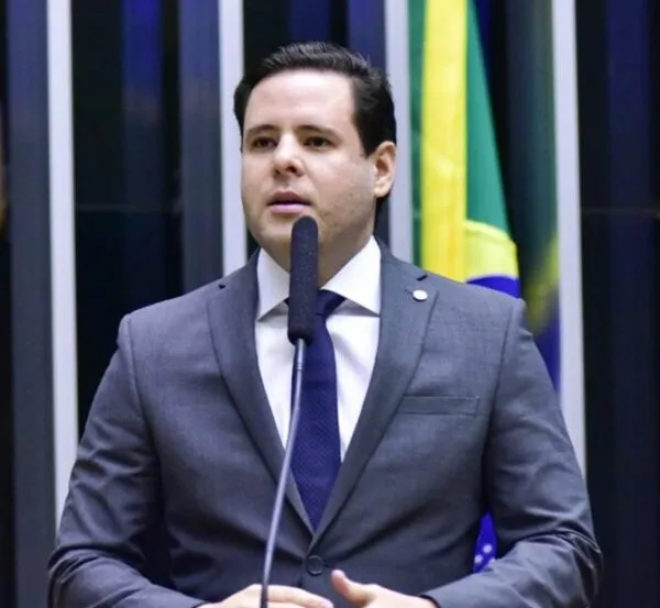 Sindicatos de jornalistas de Sergipe registram repúdio a ações judiciais de deputado contra profissionais