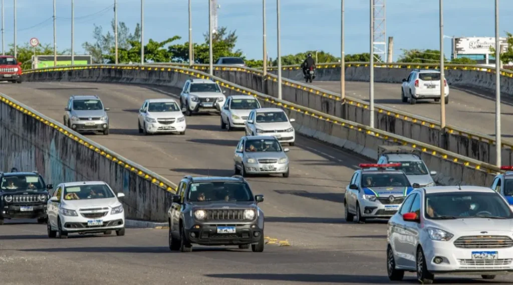 Proprietários devem observar prazos para renovar isenção do IPVA conforme final da placa