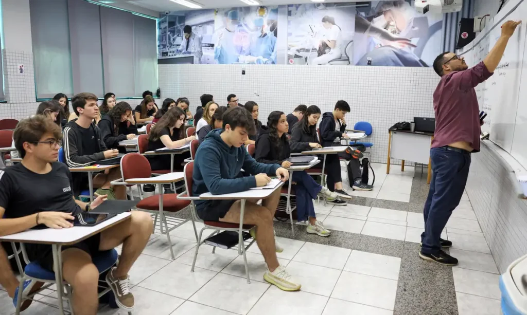 Pré-selecionados no Fies 2026 têm até 11 de maio para validar dados