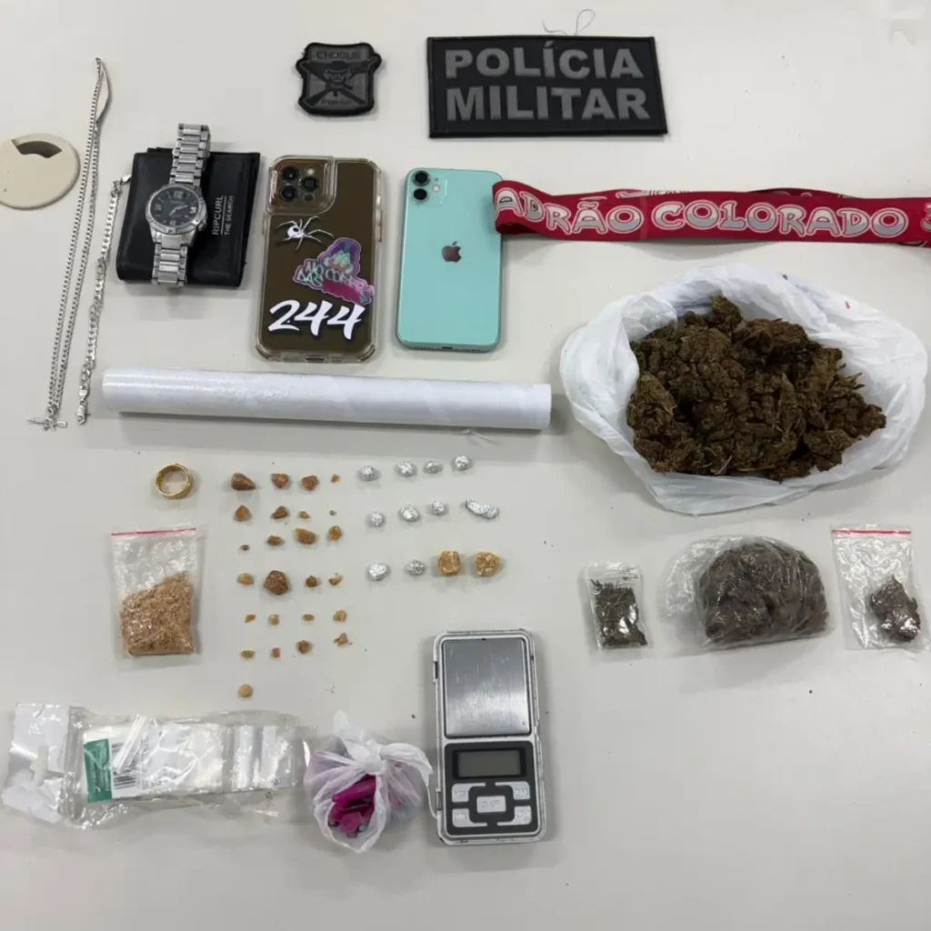 Batalhão de Choque prende casal por tráfico no bairro Inácio Barbosa e apreende drogas