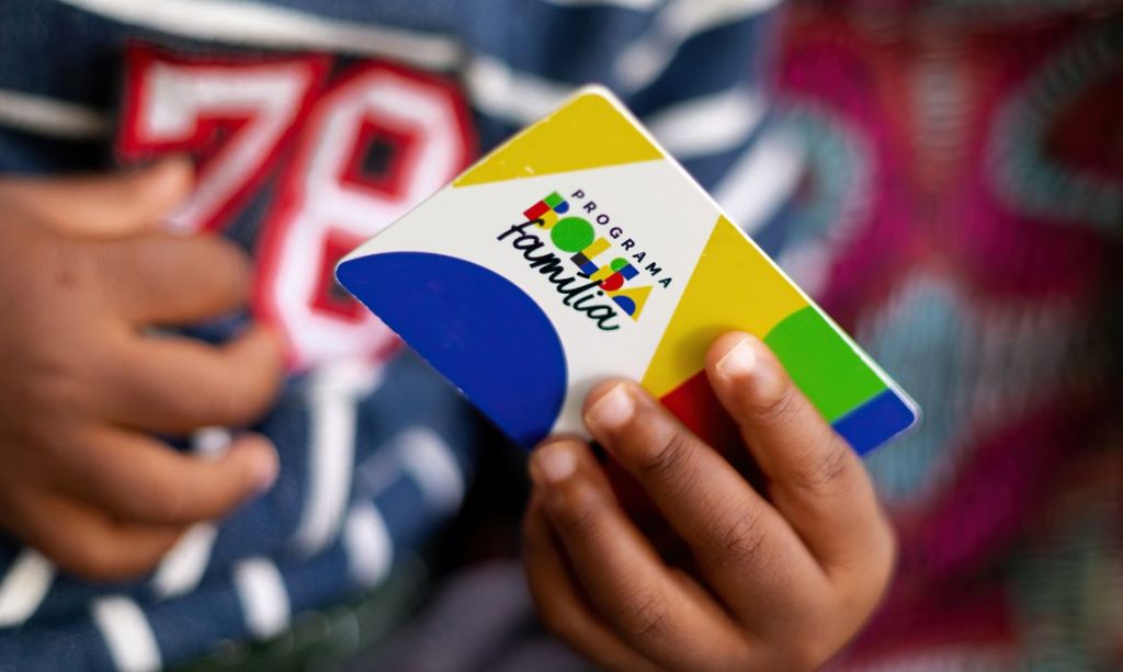 Caixa paga parcela de maio do Bolsa Família a beneficiários com NIS final 3