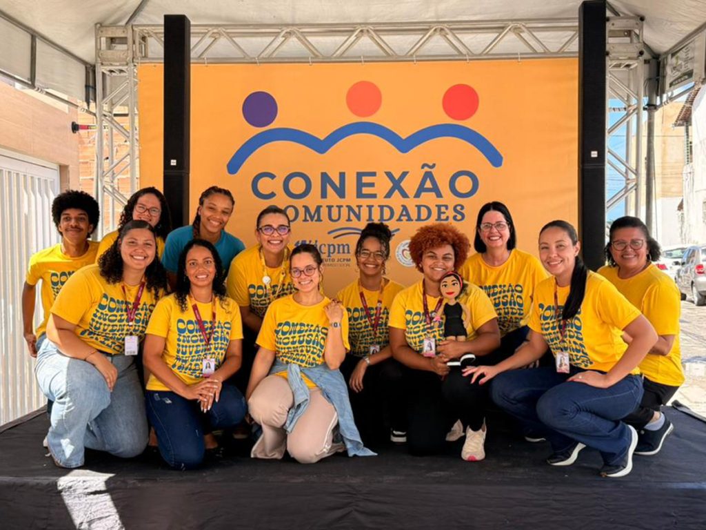 “Conexão Comunidades” leva ações de cidadania e cultura à Farolândia