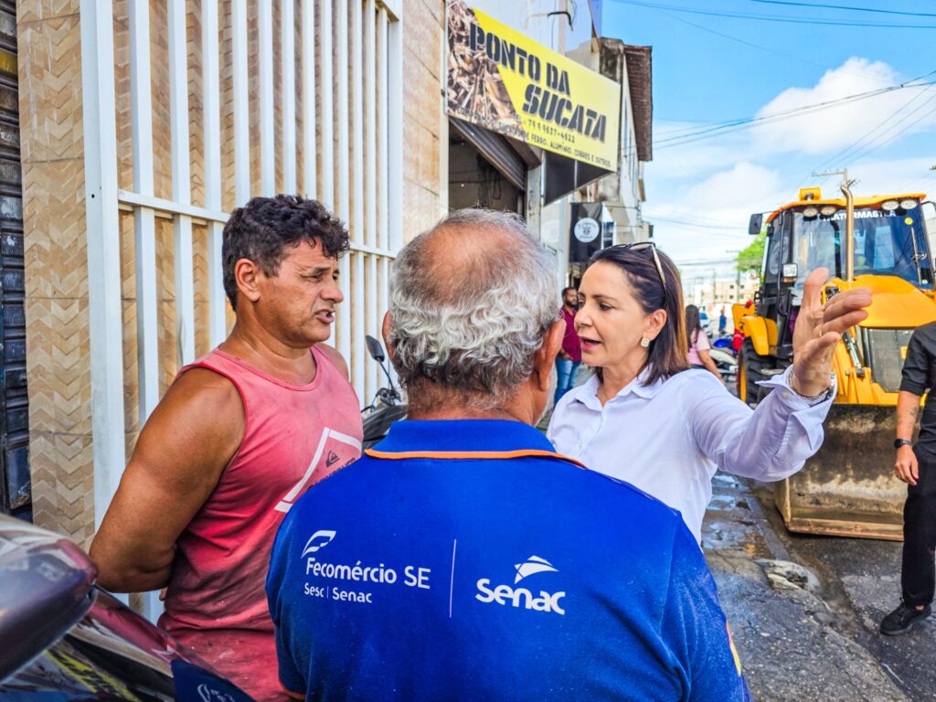 Prefeita Emília Corrêa acompanha serviços paliativos para melhorar trafegabilidade na Avenida Maranhão