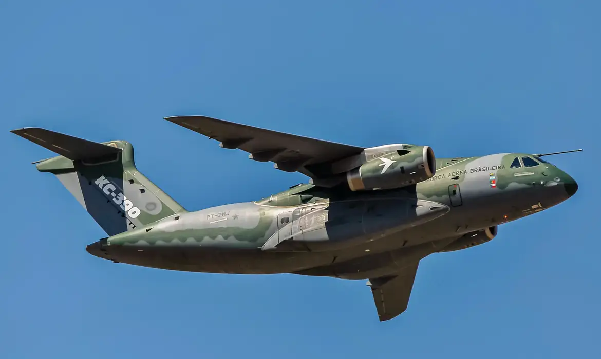 c-390_millennium