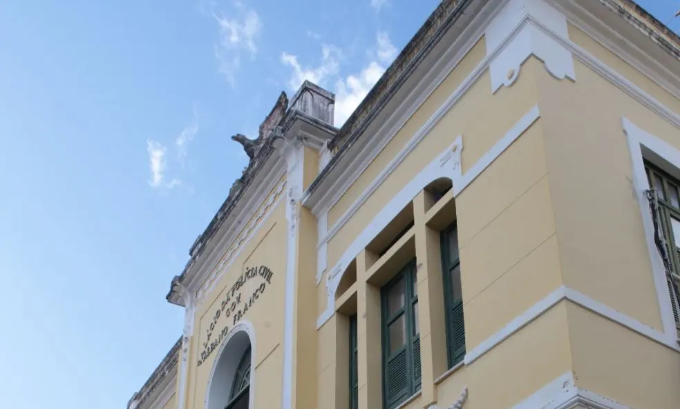 Polícia Civil de Sergipe regulamenta porte de arma institucional para policiais aposentados