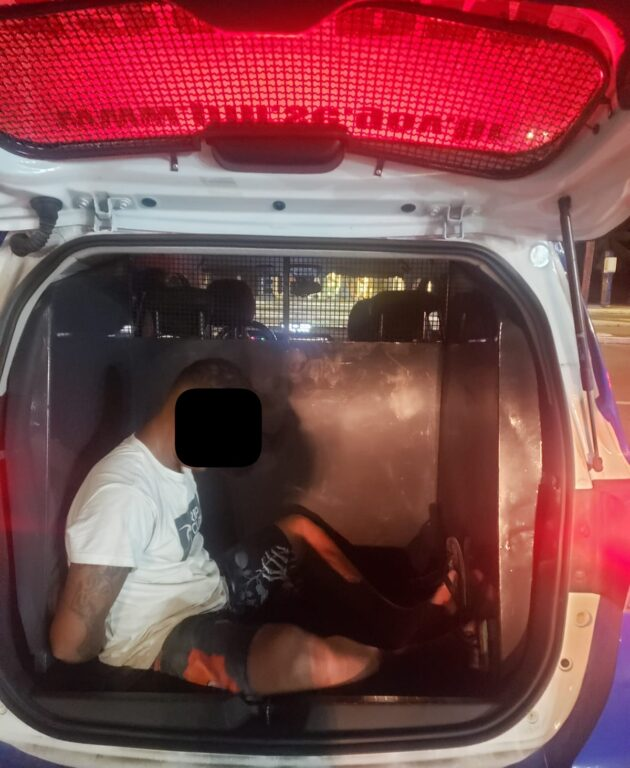 Homem é preso suspeito de furtar cervejas de estabelecimento comercial na Orla de Atalaia