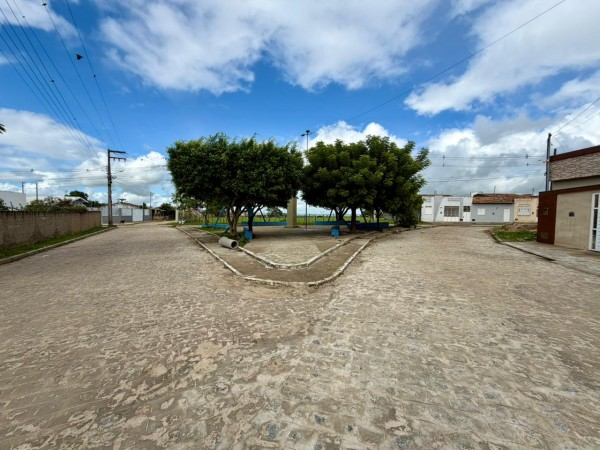 Pavimentação a paralelepípedo de várias ruas do Bairro Queimadas, em Itabaiana, está quase finalizada 2 image