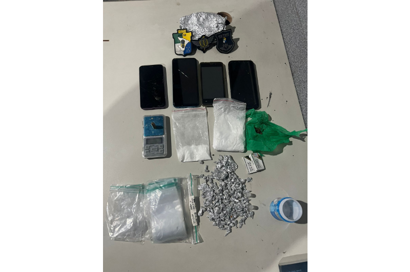 PM apreende drogas, munição e celulares durante ação no bairro Libório, em Lagarto