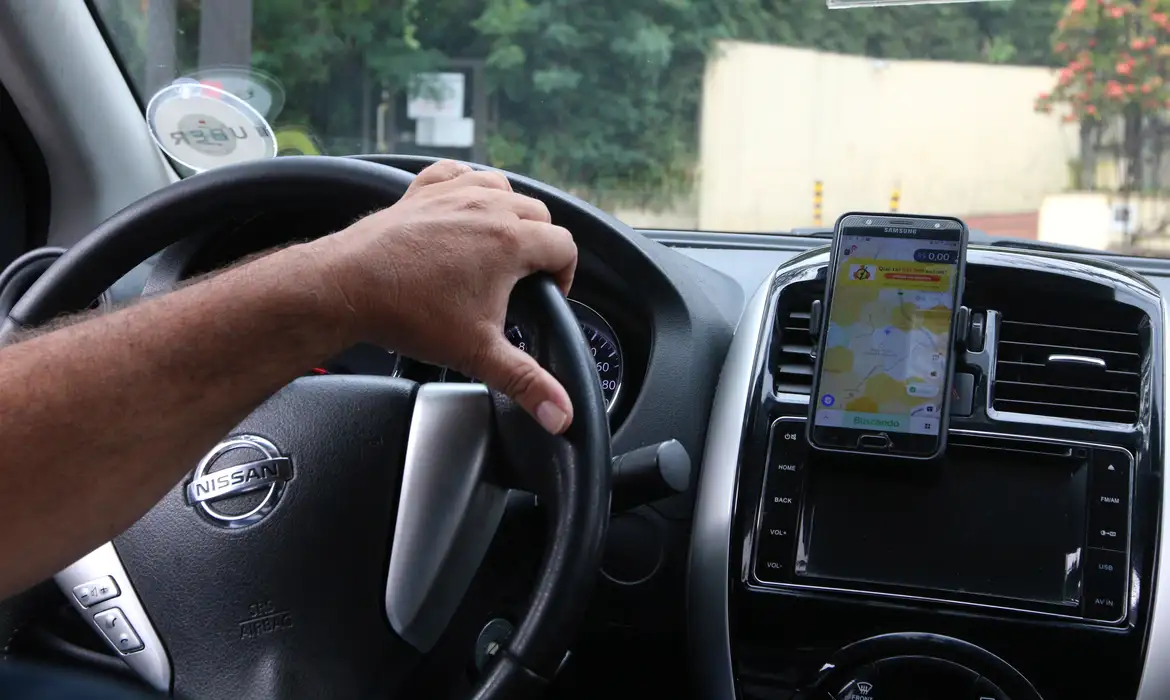 Governo lança Move Aplicativos com R$ 30 bilhões para financiar veículos de motoristas e taxistas 1 img_2471
