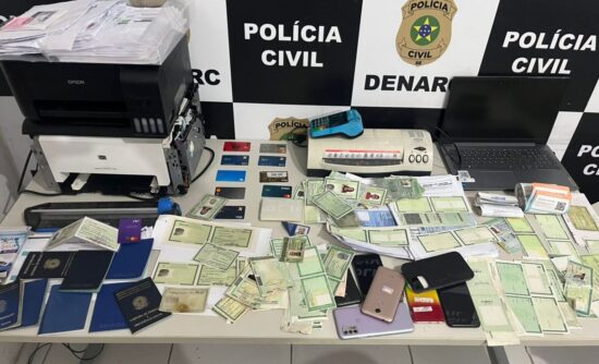 Denarc prende investigado por estelionato e apreende mais de 150 cartões em Itabaiana