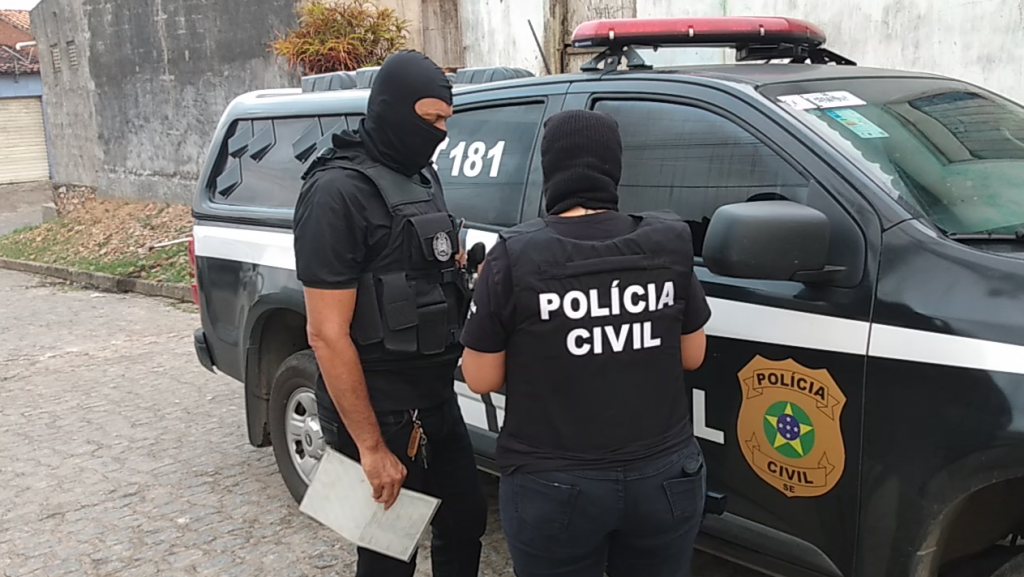Polícia Civil prende mulher por tráfico e apreende 36 pedras de crack e dois adolescentes em Lagarto