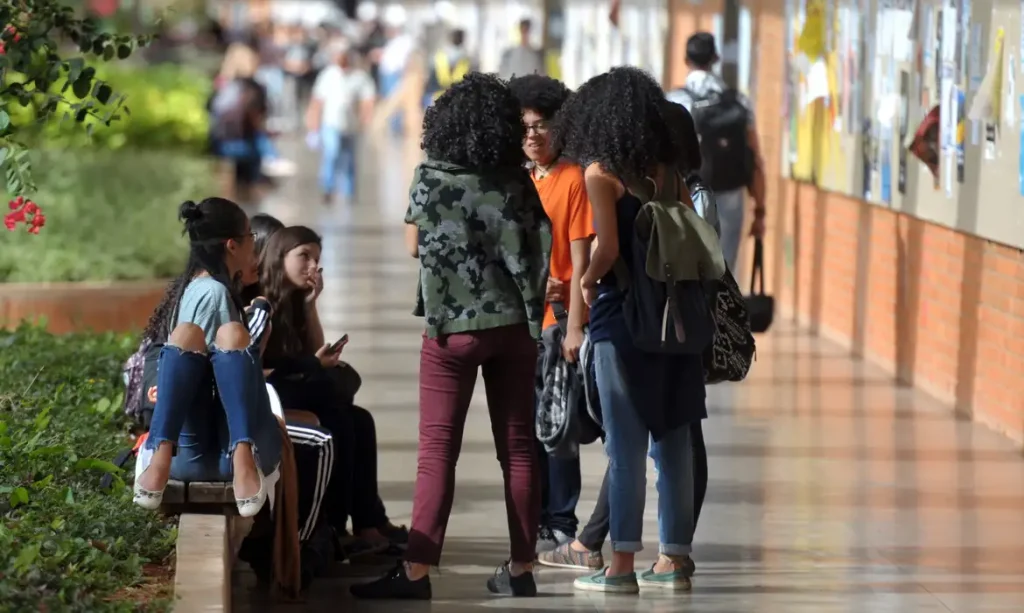 MDIC abre 670 vagas em cursos gratuitos de comércio exterior para mulheres e pessoas negras