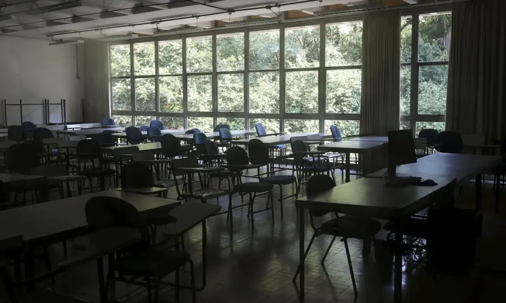 Fies abre adesão para instituições privadas de ensino superior no 2º semestre