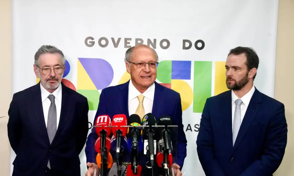 Alckmin diz que Pix é patrimônio nacional e não será negociado com os EUA