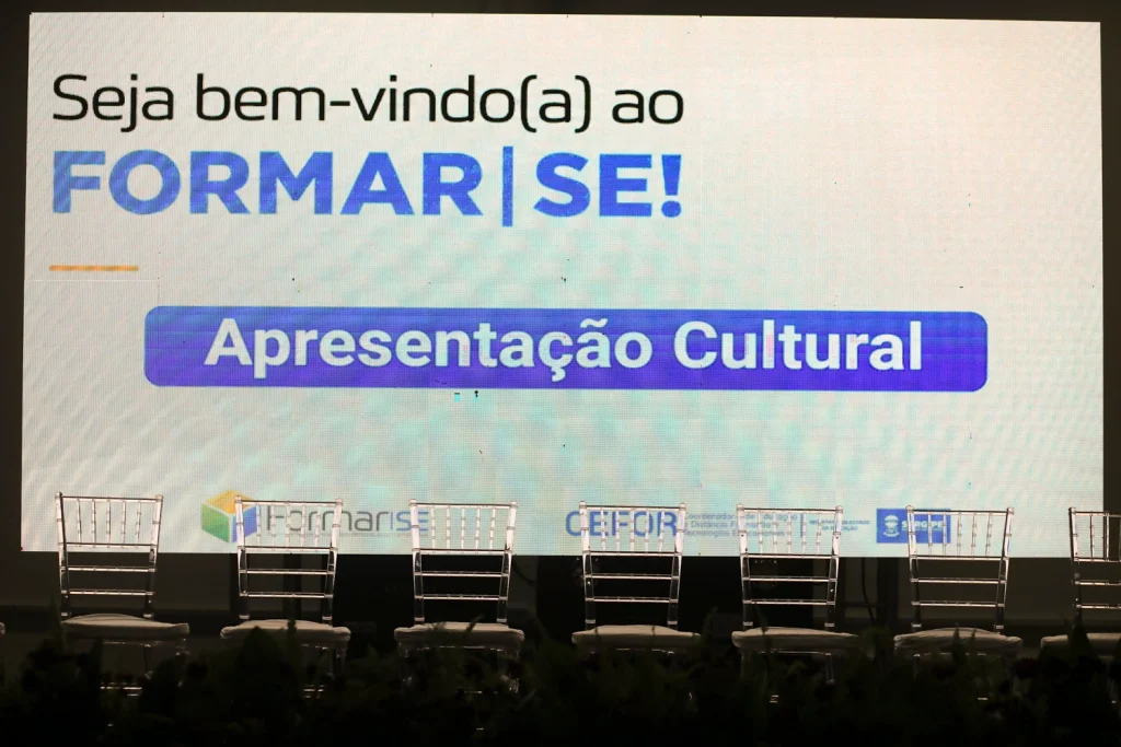 UFS e Governo de Sergipe lançam programa de formação continuada para servidores da educação do estado