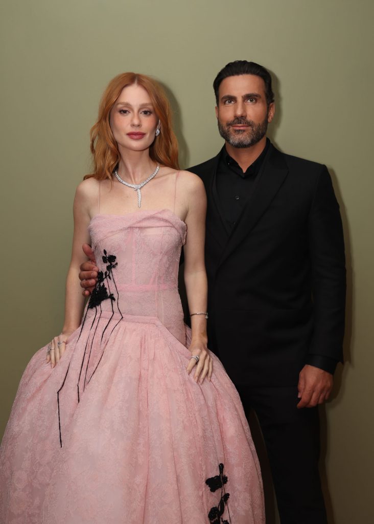 Marina Ruy Barbosa e Alexandre Nero se reencontram em evento em São Paulo