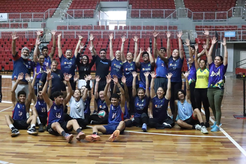 Seleção Brasileira Feminina de Base encerra 2ª fase de treinamentos com amistoso em Fortaleza