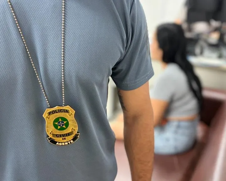 Cope prende mulher condenada a 11 anos e dois meses por roubo na Orla da Atalaia