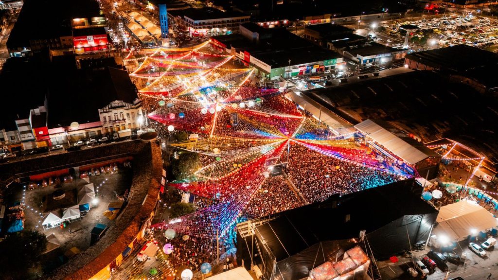 Calcinha Preta reúne mais de 23 mil pessoas em Aracaju e protagoniza um dos maiores shows do São João 2026