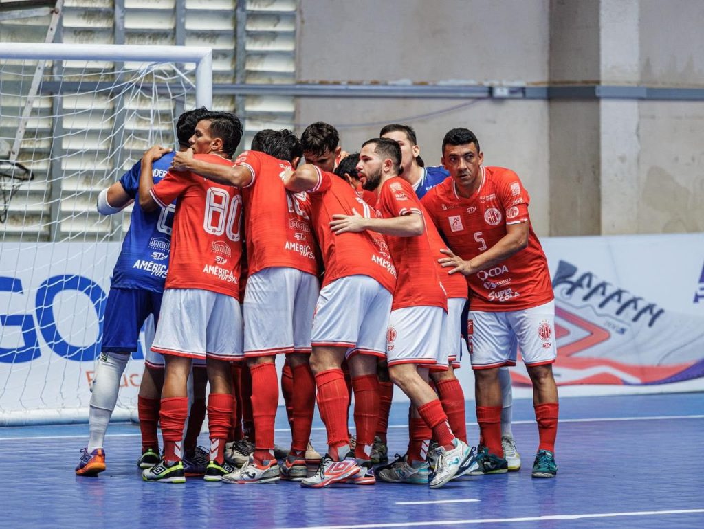 América-RN joga fora de casa por vaga nas quartas da Copa LNF