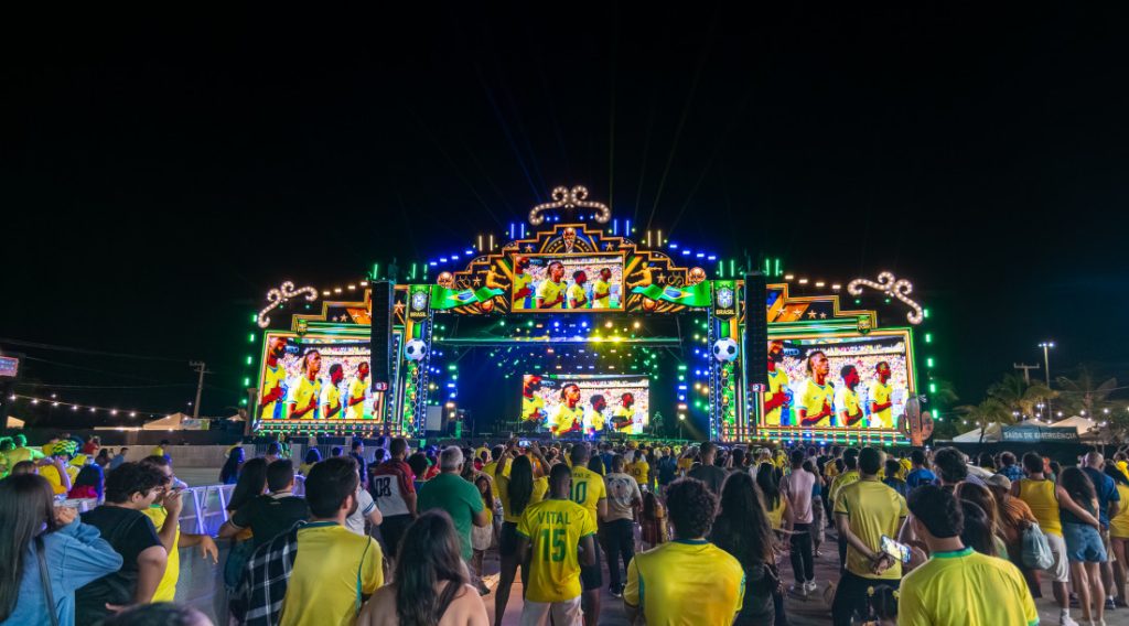 Arraiá do Povo reúne shows e jogo do Brasil na Orla da Atalaia nesta sexta